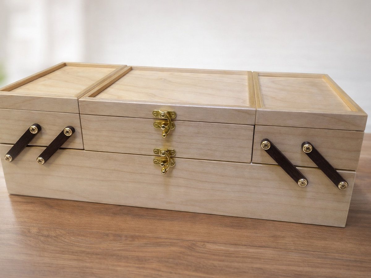 Twisted Feather MiniMac traveling fly tying chest, closed
